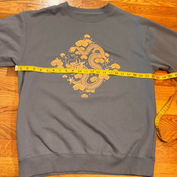 Golden Hour Women’s Large Gray Dragon Diamond Graphic Crewneck Sweatshirt Y2K - Picture 3 of 9
